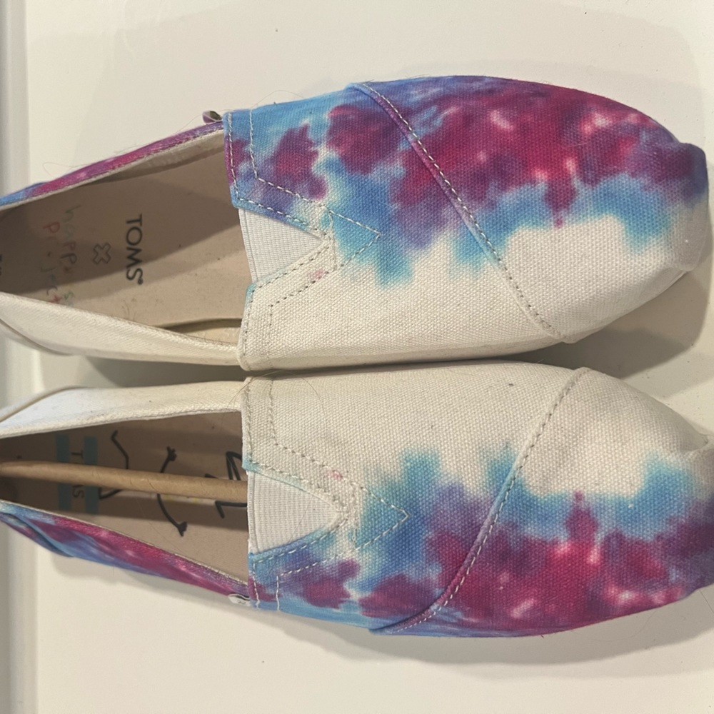 Toms x The Happiness Project*Brand New